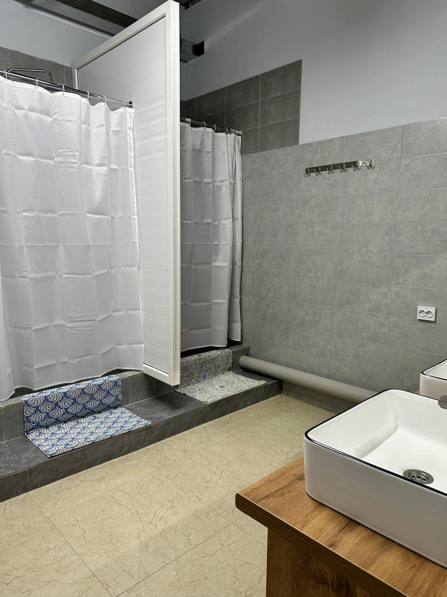 Hostel O2 Almaty Exteriér fotografie
